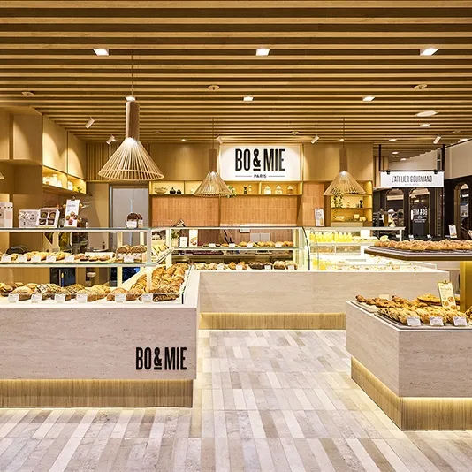 Le comptoir BO&MIE du grand magasin Shinsegae Gangnam, vitrines et enseigne